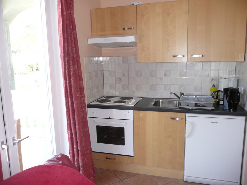 Apartments Rafaela Barbat na Rabu Bagian luar foto