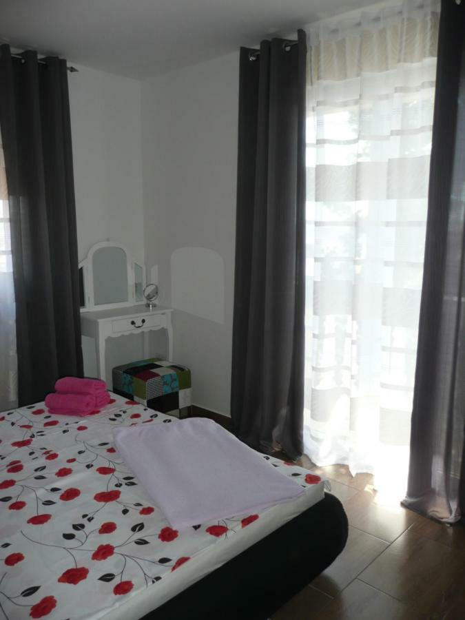 Apartments Rafaela Barbat na Rabu Bagian luar foto